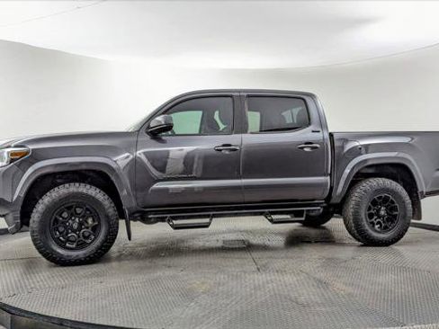 Used 2021 Toyota Tacoma SR5 image 3