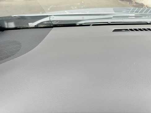 Used 2025 Toyota Prius LE image 35