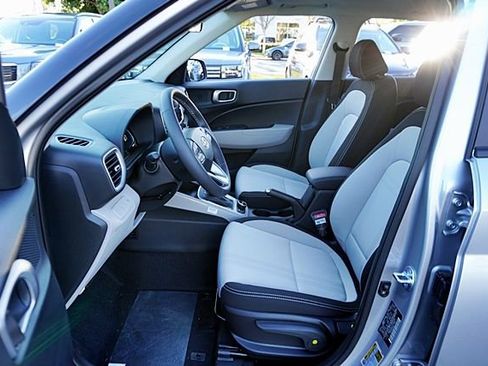 New 2026 Hyundai Venue SEL image 17