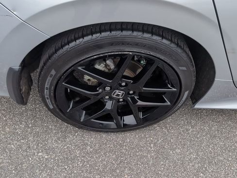 Used 2025 Honda Civic Sport image 10