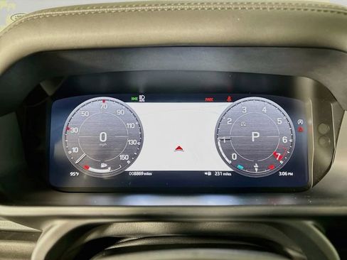 Used 2023 Land Rover Defender 90 X AWD/4WD image 13