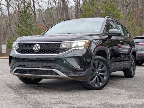 Used 2024 Volkswagen Taos S image 4
