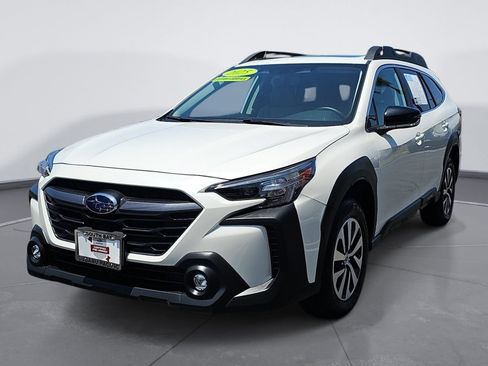 Certified 2025 Subaru Outback Premium AWD/4WD image 7