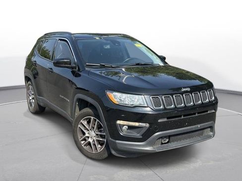 Used 2020 Jeep Compass Latitude FWD image 4