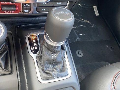 New 2025 Jeep Gladiator Rubicon image 25