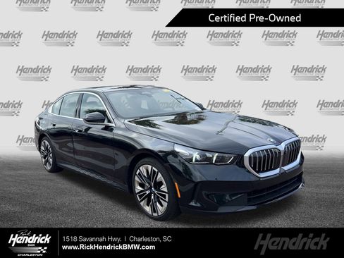 Used 2025 BMW 540i xDrive AWD/4WD image 1