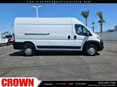 Used 2026 RAM ProMaster 2500 w/ Convenience Group FWD image 8