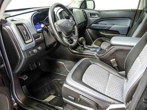 Certified 2019 Chevrolet Colorado Z71 w/ Z71 Midnight Edition AWD/4WD image 13