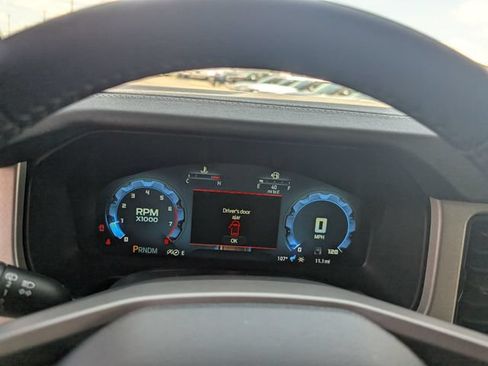 New 2026 Ford Bronco Outer Banks w/ Black Appearance Package AWD/4WD image 17