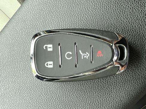 Used 2025 Chevrolet TrailBlazer ACTIV w/ Convenience Package FWD image 37