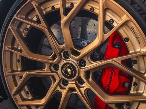 Used 2015 Lamborghini Huracan LP 610-4 image 38