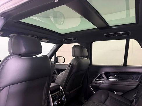 Certified 2025 Land Rover Range Rover SE image 20