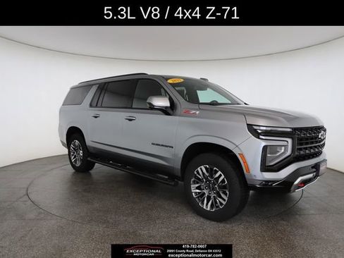 Used 2025 Chevrolet Suburban Z71 AWD/4WD image 27