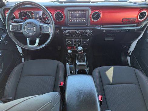 Used 2018 Jeep Wrangler Unlimited Rubicon w/ Steel Bumper Group image 12