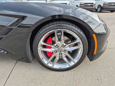Used 2019 Chevrolet Corvette Stingray Coupe w/ 2LT Preferred Equipment Group image 10