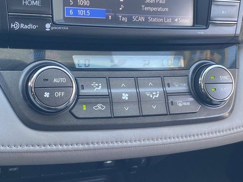 Used 2015 Toyota RAV4 XLE FWD image 27