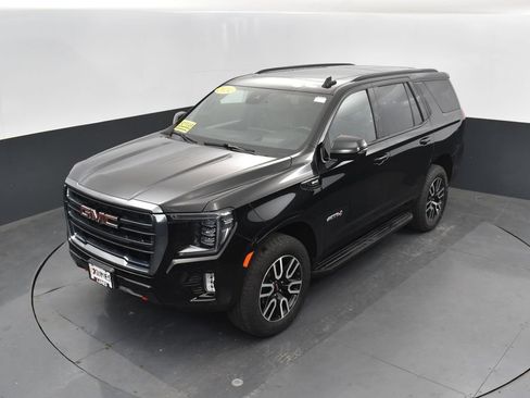 Used 2024 GMC Yukon AT4 w/ Technology Package AWD/4WD image 34
