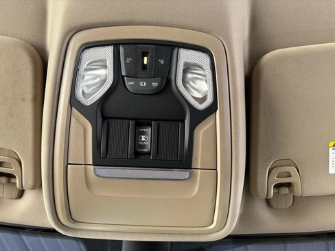 Used 2020 RAM 1500 Big Horn AWD/4WD image 10