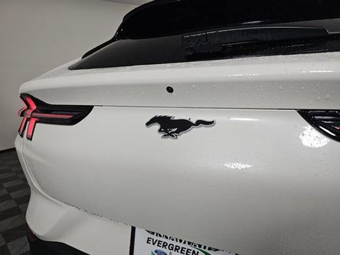 Certified 2025 Ford Mustang Mach-E Premium image 16