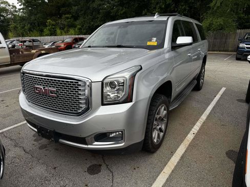 Used 2016 GMC Yukon XL Denali w/ Open Road Package AWD/4WD image 1