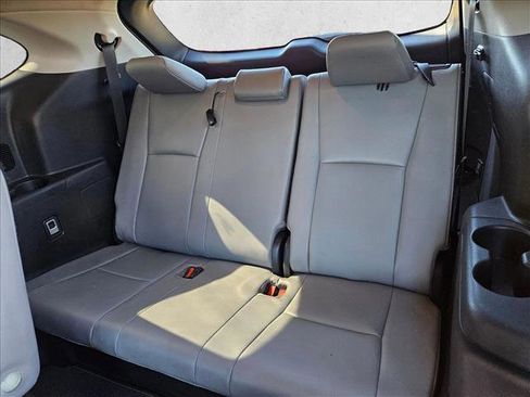 Used 2022 Toyota Highlander Bronze Edition image 20