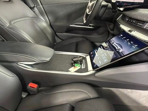 Used 2024 Lucid Air Pure image 37