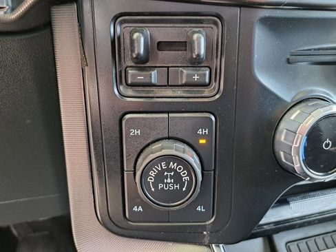 Certified 2023 Ford F150 Platinum w/ Equipment Group 701A High image 14