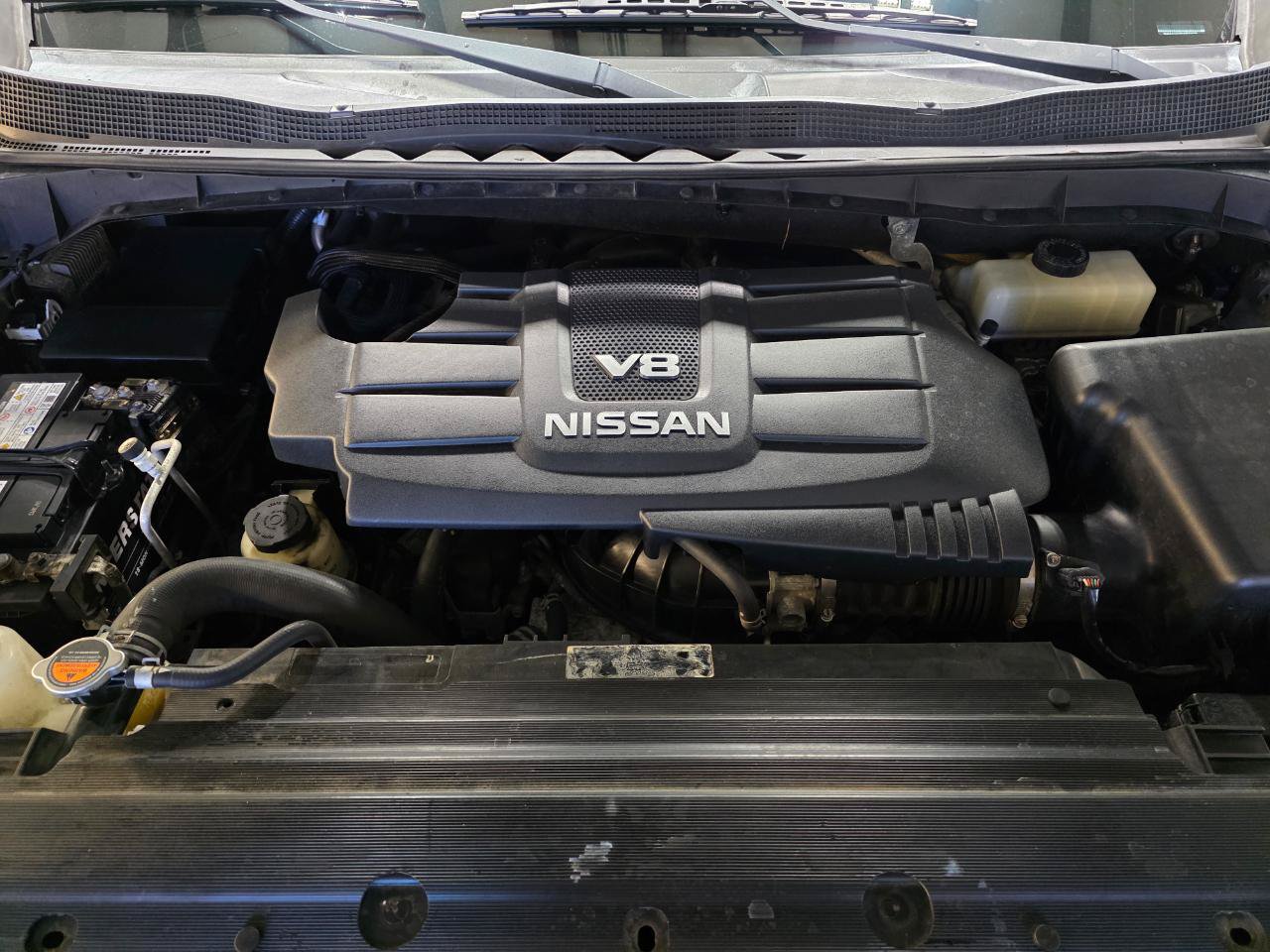 Used 2017 Nissan Titan SV RWD image 35