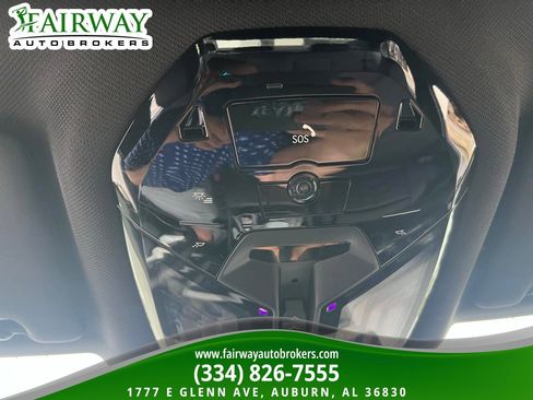 Used 2024 BMW 530i w/ Premium Package image 23