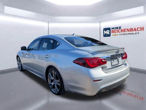 Used 2016 INFINITI Q70 3.7 w/ Sport Package RWD image 6