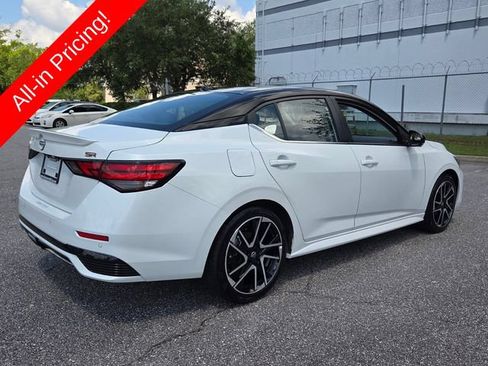 Used 2025 Nissan Sentra SR w/ SR Premium Package FWD image 5