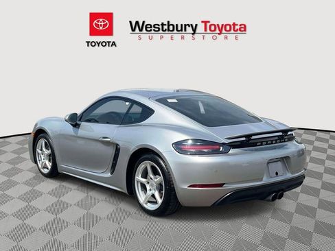 Used 2021 Porsche 718 Cayman image 11