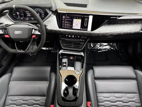 New 2026 Audi RS e-tron GT performance image 10