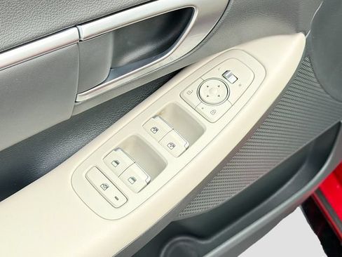 Used 2021 Hyundai Sonata SEL FWD image 17