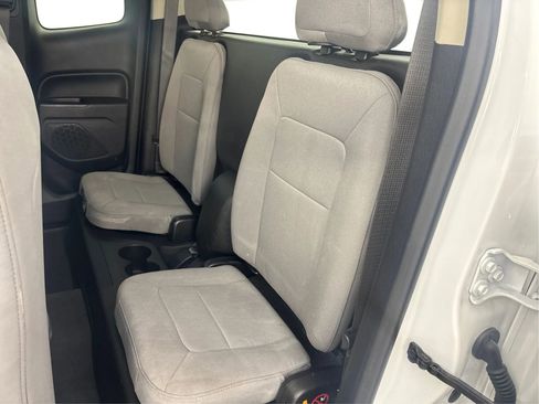 Used 2022 Chevrolet Colorado W/T RWD image 14
