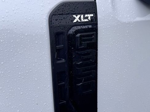 Used 2025 Ford F350 XLT w/ Black Appearance Package AWD/4WD image 28