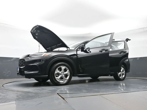 Certified 2025 Honda HR-V LX image 40