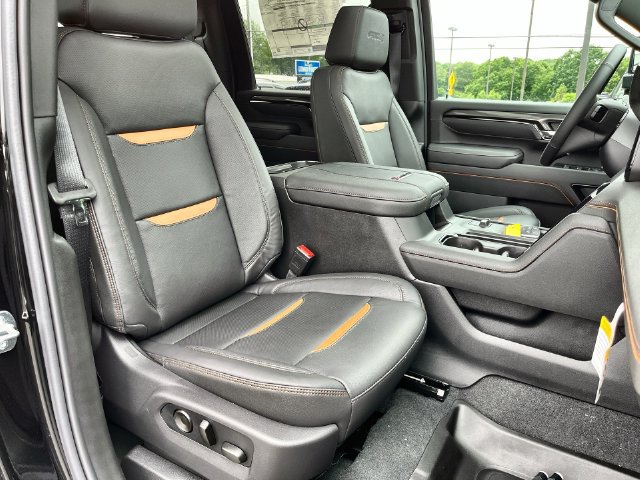 New 2026 GMC Sierra 2500 AT4 w/ AT4 Premium Plus Package AWD/4WD image 34
