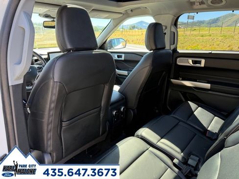 Used 2022 Ford Explorer Limited w/ Equipment Group 301A AWD/4WD image 27