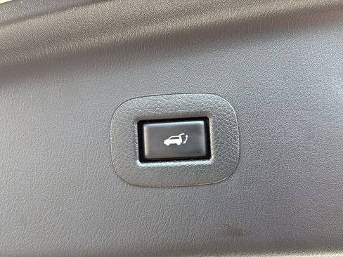 Certified 2019 Nissan Armada Platinum w/ Captain's Chairs Package AWD/4WD image 26