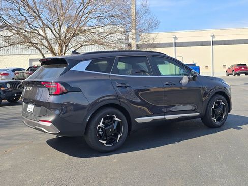 New 2026 Kia Sportage EX image 3