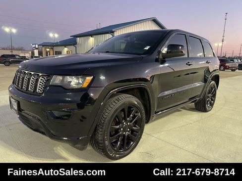 Used 2019 Jeep Grand Cherokee Altitude image 3