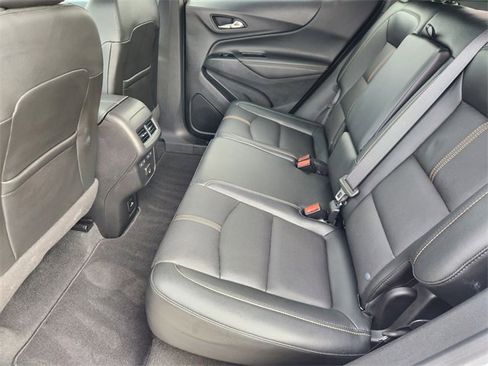 Used 2023 Chevrolet Equinox Premier image 30