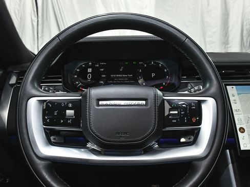 Used 2025 Land Rover Range Rover Long Wheelbase SE AWD/4WD image 40