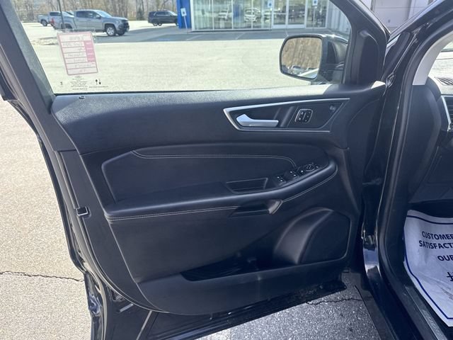 Used 2024 Ford Edge Titanium AWD/4WD image 23