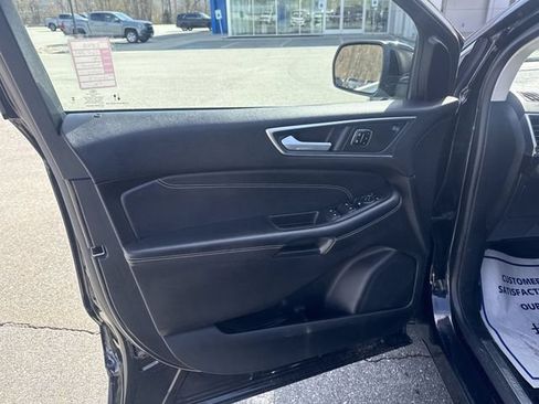Used 2024 Ford Edge Titanium AWD/4WD image 23