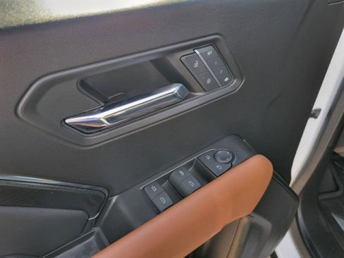 Used 2024 GMC Canyon AT4 w/ AT4 Premium Package image 13