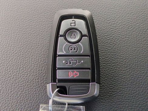 New 2026 Ford F250 Lariat w/ FX4 Off-Road Package image 28