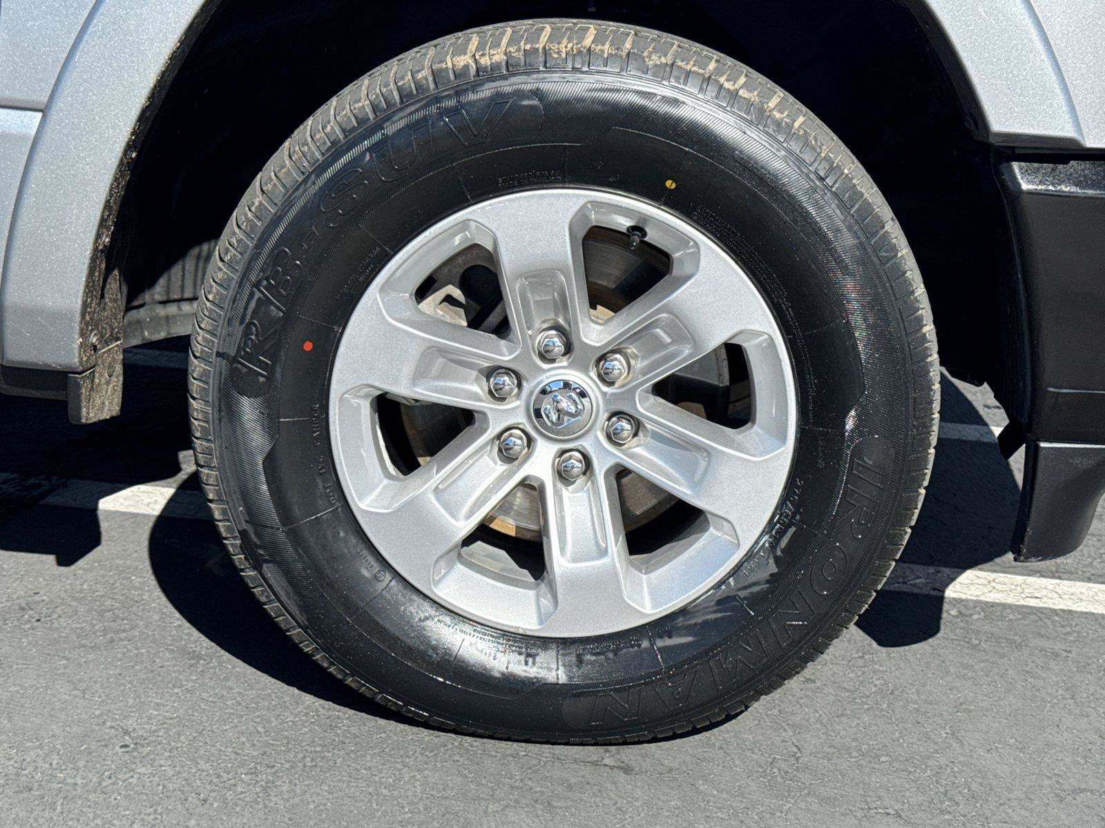 Used 2021 RAM 1500 Laramie AWD/4WD image 6