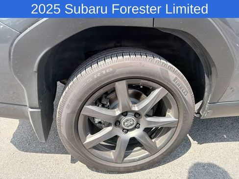 Used 2025 Subaru Forester Limited AWD/4WD image 17